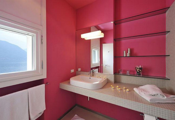 Bathroom 3, Villa Parisi, Como