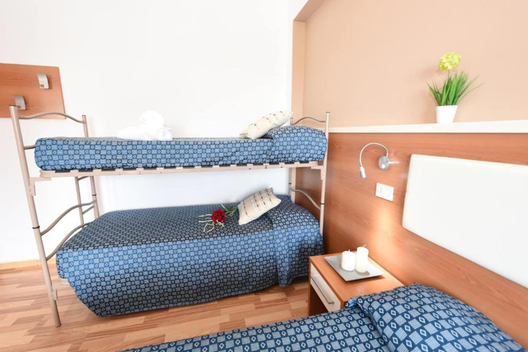 Bedroom 3, Hotel Miramare Inn, Pesaro E Urbino