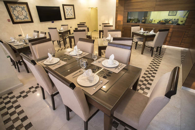 Food & Drinks 5, Dweik Hotel 3, Aqaba