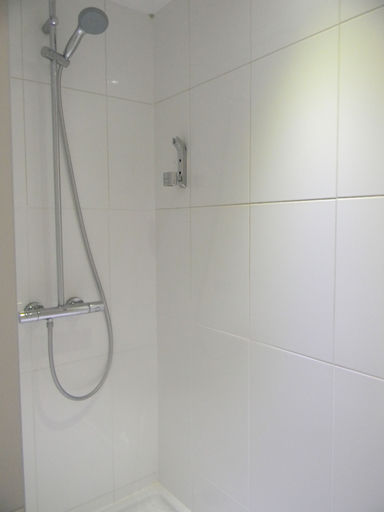 Bathroom 3, Amsterdam Nieuwmarkt Center Apartments, Amsterdam