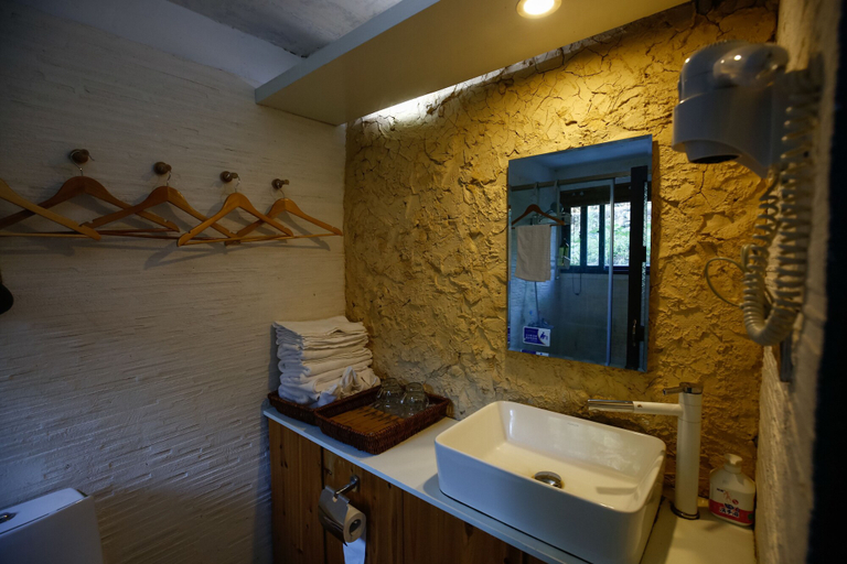 Bathroom 3, Nanjing Tulou Herongzhuang Inn, Zhangzhou