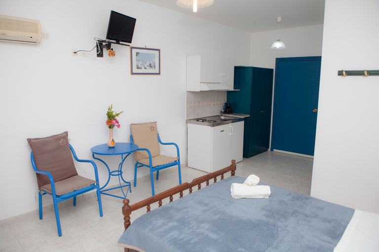 Bedroom 3, Vardes, South Aegean