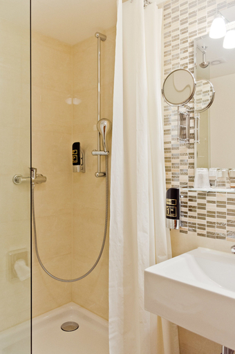 Bathroom 5, Hotel Astor München, München