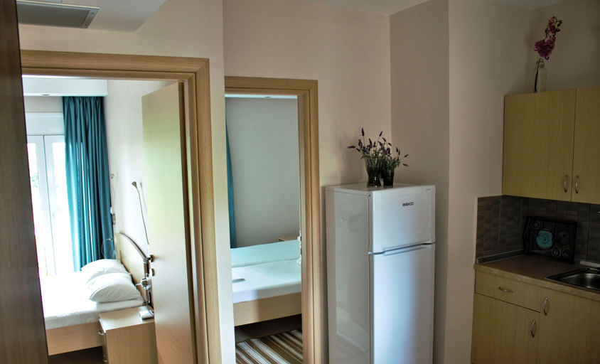 Others 5, Kanali Homes, Epirus