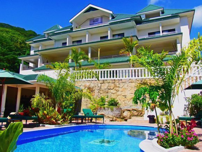 Exterior & Views 2, Hanneman Holiday Residence