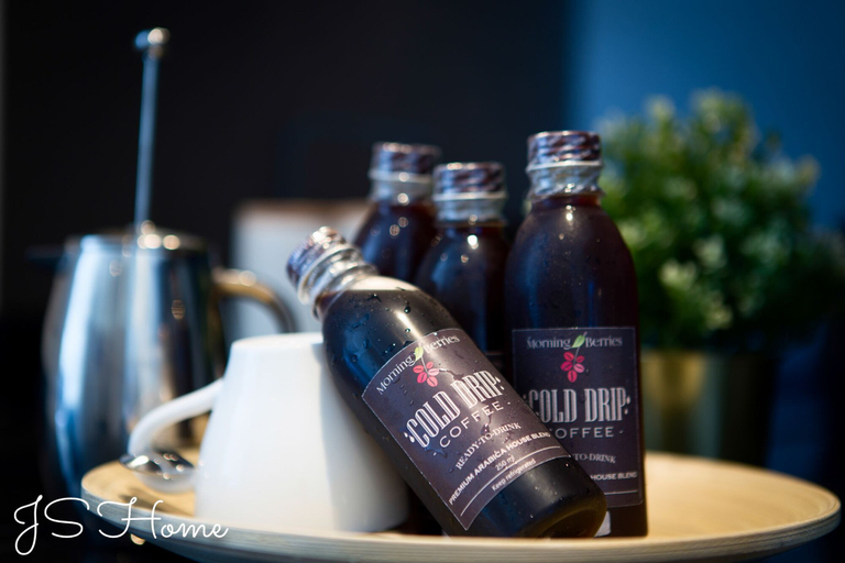 Food & Drinks, City Park Luxury Home, Khlong Toey