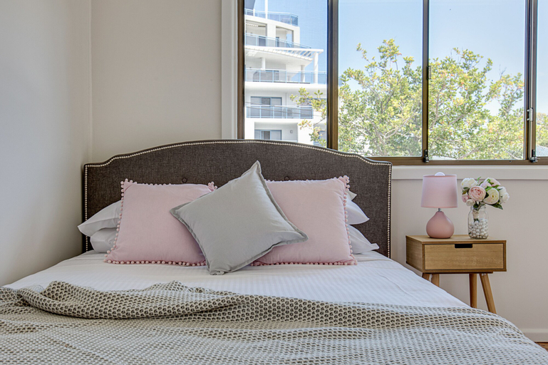 EJ Homes at The Entrance, Wyong - South and West