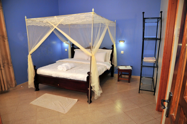 Bedroom 3, Victoria Lake View Guest House & Safaris, Busiiro