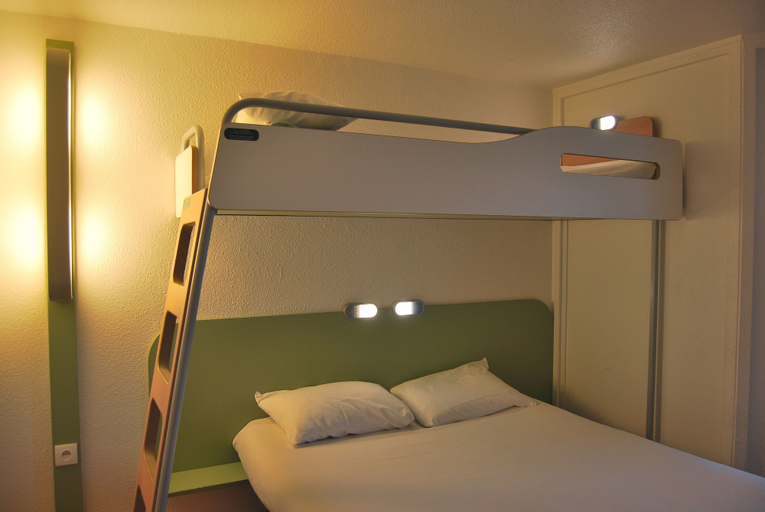 Bedroom 3, ibis budget Chambourcy Saint-Germain, Yvelines