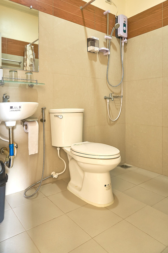 Bathroom, Relax Divers Bohol, Panglao