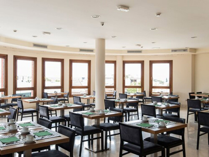 Food & Drinks 5, Hotel Plaza Las Matas, Madrid