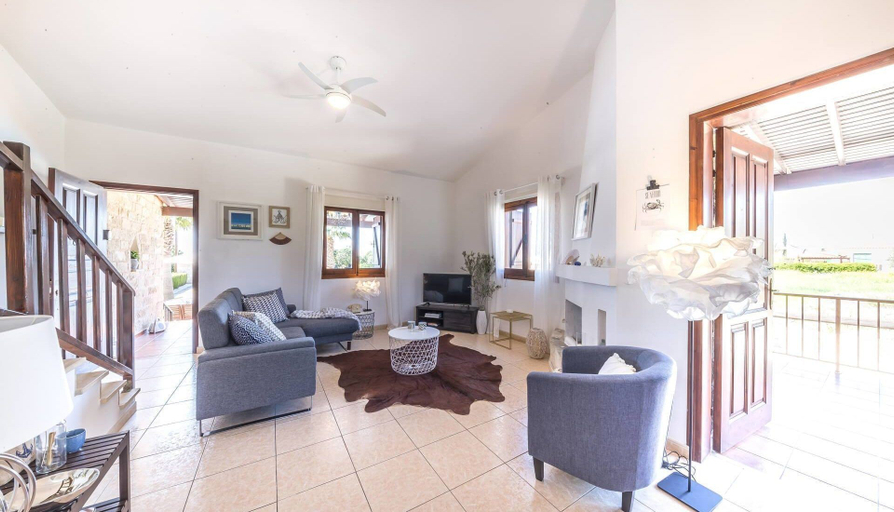 Others 5, Villa Isabella