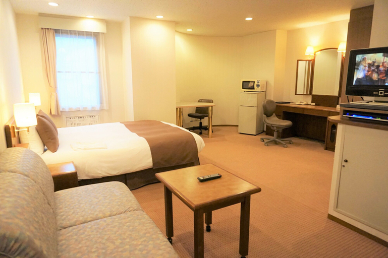 Bedroom 3, Hotel Yokosuka, Yokosuka