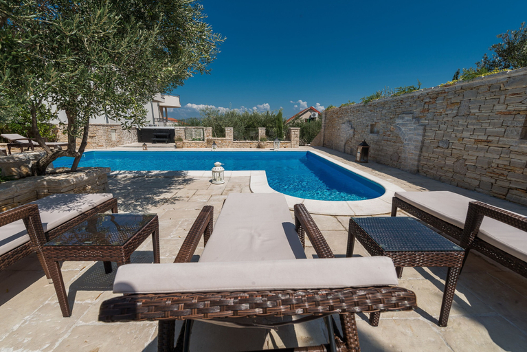 Sport & Beauty 4, Villa Kos, Murter