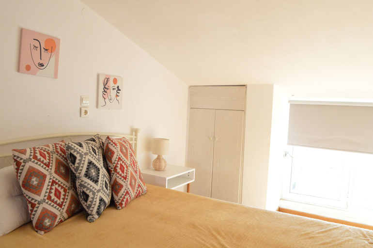 Bedroom 2, Akti Posidonos, Crete