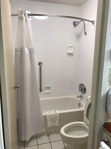 Bathroom 4, Clarion Inn Morgan City, Saint Mary