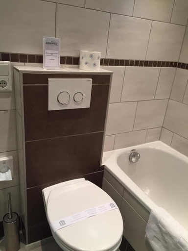 Bathroom 3, Panorama52, Ludwigsburg