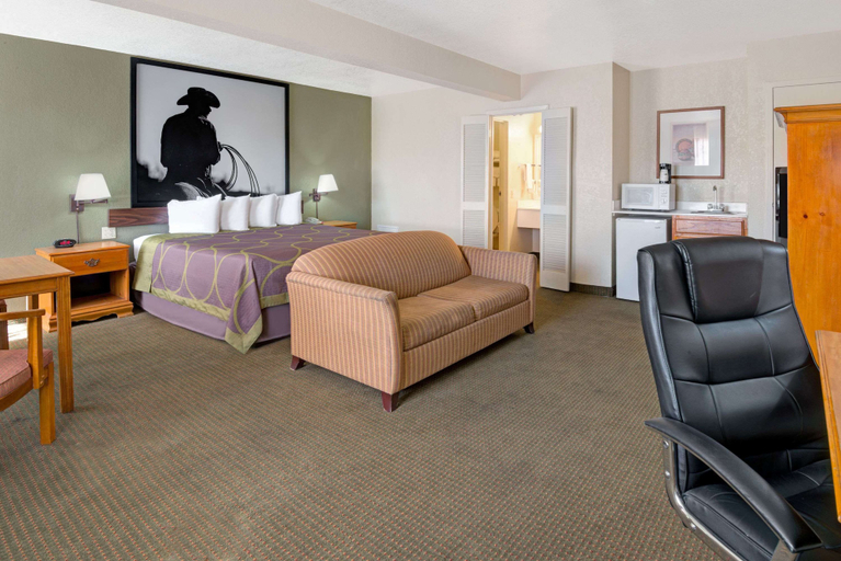 Bedroom 2, Super 8 by Wyndham El Paso Airport, El Paso