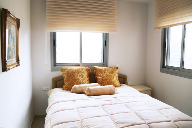 Bedroom 3, Luxury With Stunning View And Parking