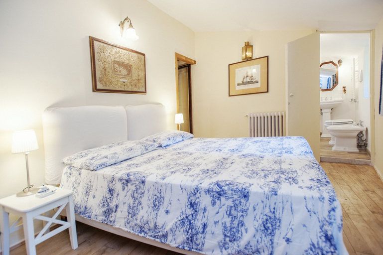 Bedroom 4, La Cannara, Viterbo