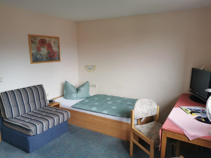 Bedroom 3, Hartmann, Esslingen