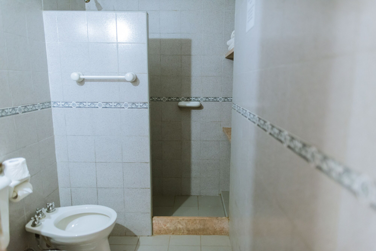Bathroom 4, Hostería y Cabañas Valle Fertil, Valle Fértil
