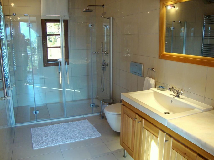 Bathroom 5, St John's House, Selçuk