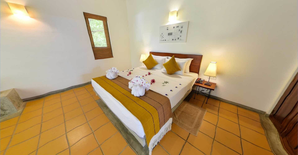 Bedroom 4, Ehalagala Lake Resort, Dambulla