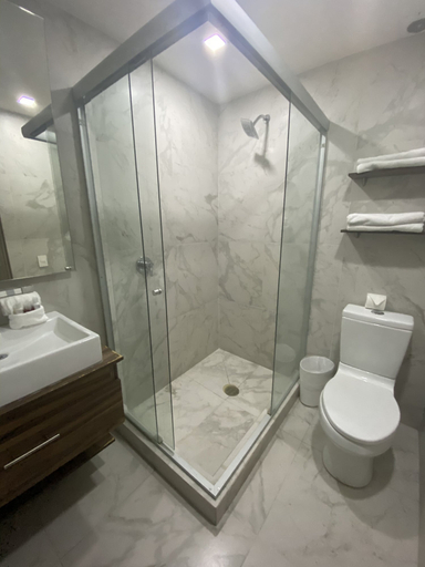 Bathroom 3, Suites Rio Elba, Mexico City