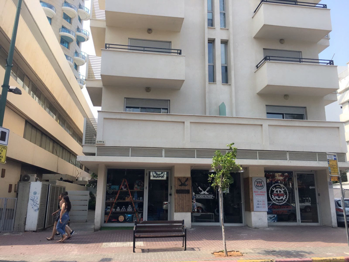 Exterior & Views 2, TLV Suites By The Sea - 2 Rooms