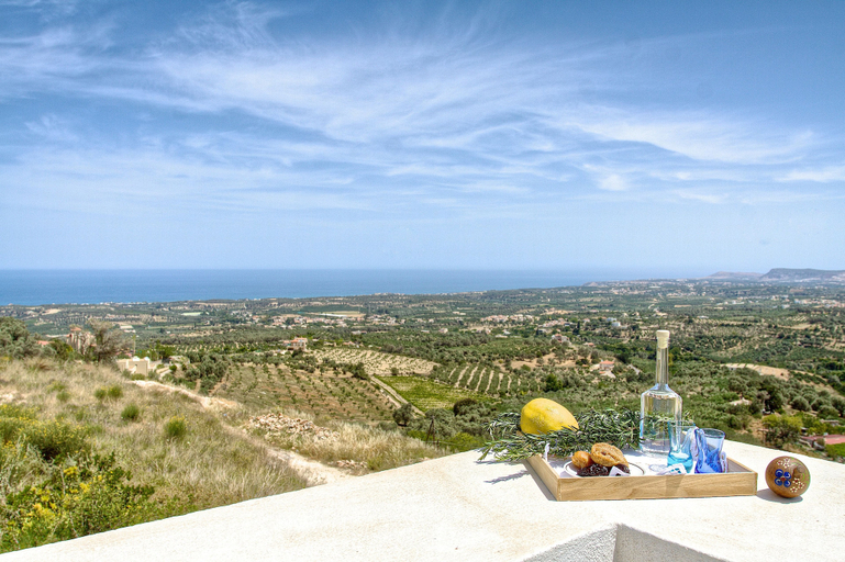 Others 5, Villa Ikaros, Crete