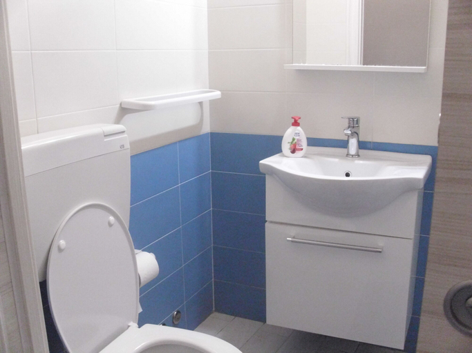 Bathroom 5, Casa di Cecilia, Trapani