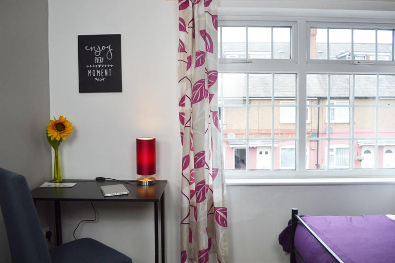 Bedroom 3, No 40, 5 beds, sleeps 7, Coventry
