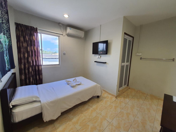 Bedroom 3, De Chukai Hotel, Kemaman