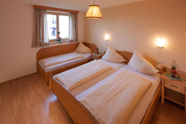 Bedroom 3, Krepperhütte, Innsbruck Land