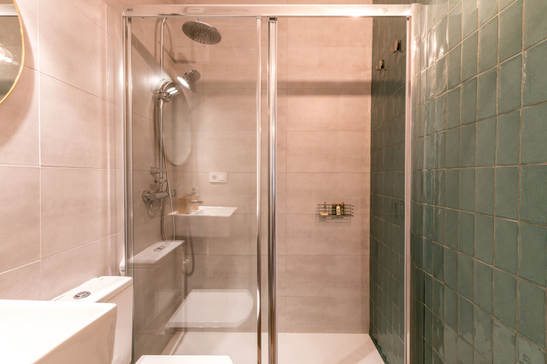 Bathroom 3, Alfalfa Center Apartment, Sevilla