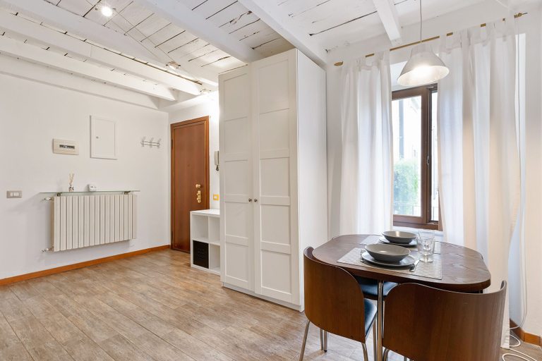 Others 5, Flatty Apartments Cirillo, Milano