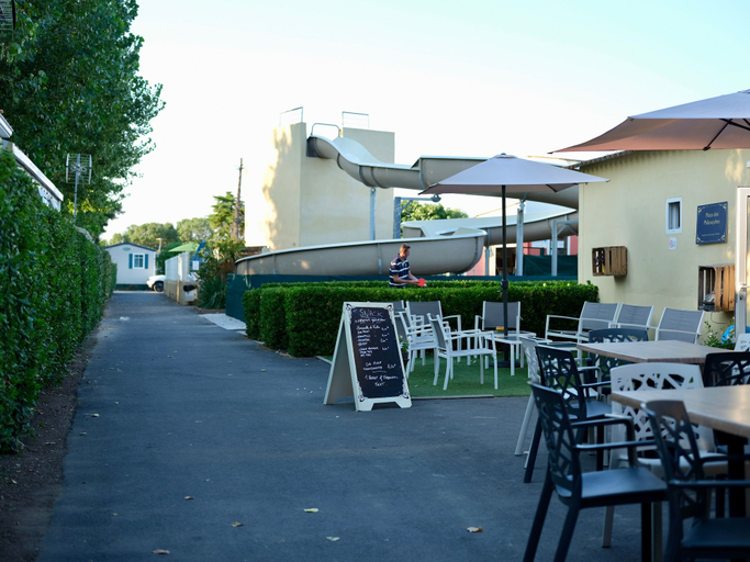 Food & Drinks 2, Camping Les Jardins D'Elsa, Hérault