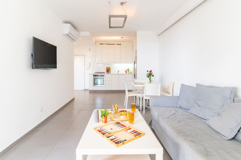 Others 4, Top Tier Apartment with Swimming Pool