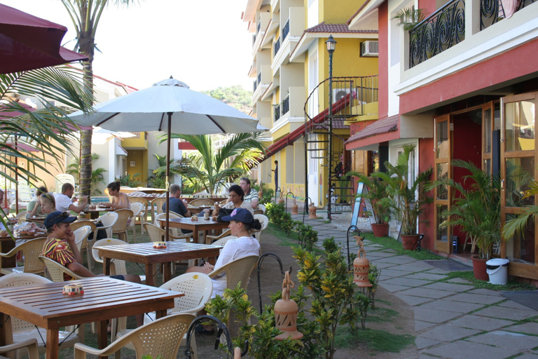 Food & Drinks 4, Goveia Holiday Resort, North Goa