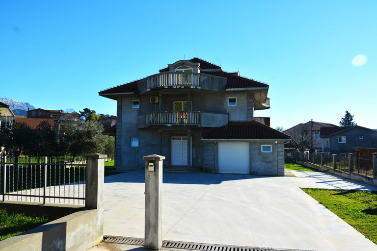 Exterior & Views 2, Villa Quince