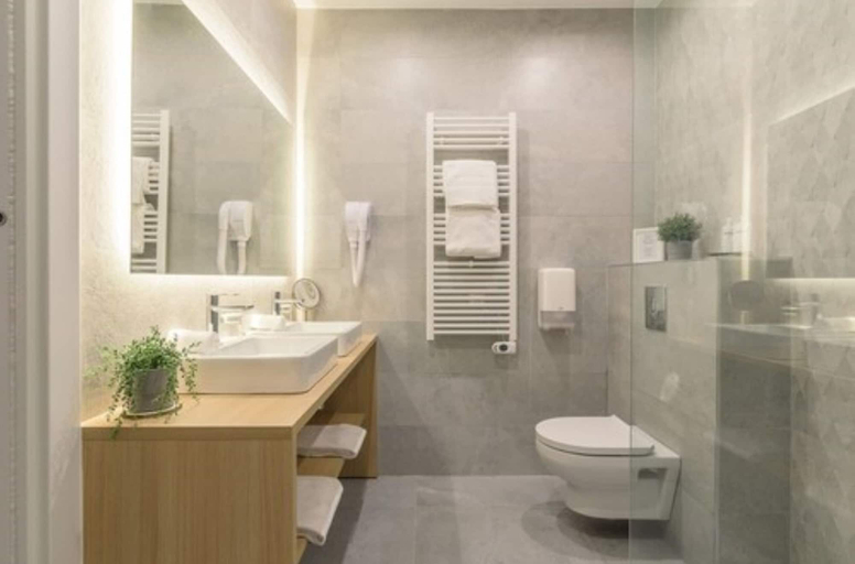 Bathroom 5, Fasthôtel Biarritz Bidart Côte Basque - FH Collection, Pyrénées-Atlantiques