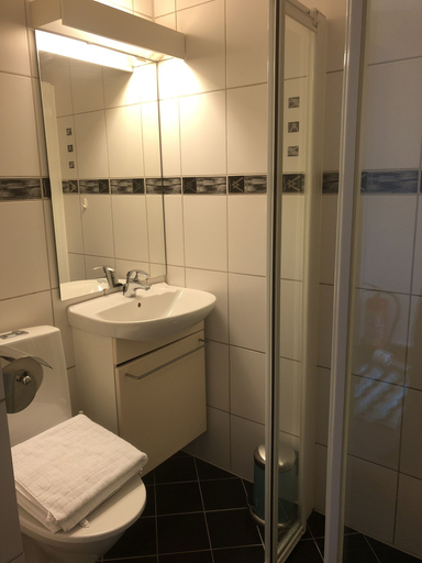 Bathroom 3, Gauk Apartments Sentrum 4, Sandnes