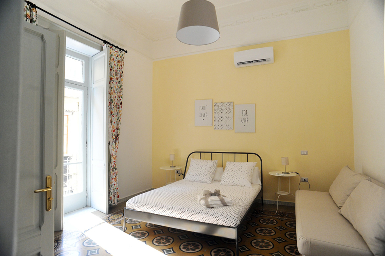 Bedroom 2, Maison Salerno, Salerno