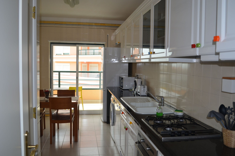 Others 5, Cozy Apartment At Carcavelos beach, Cascais