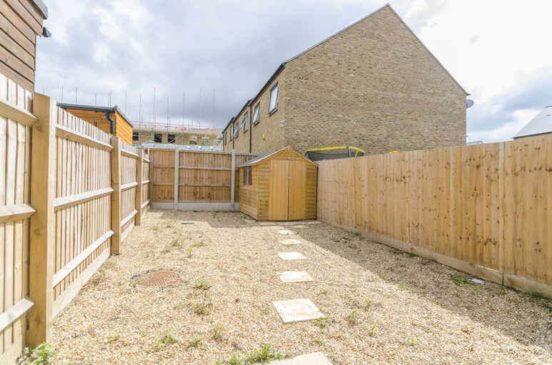 Exterior & Views 2, The Central Lodge, Kent