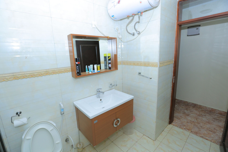 Bathroom 3, Goldmark Apartments, Kampala