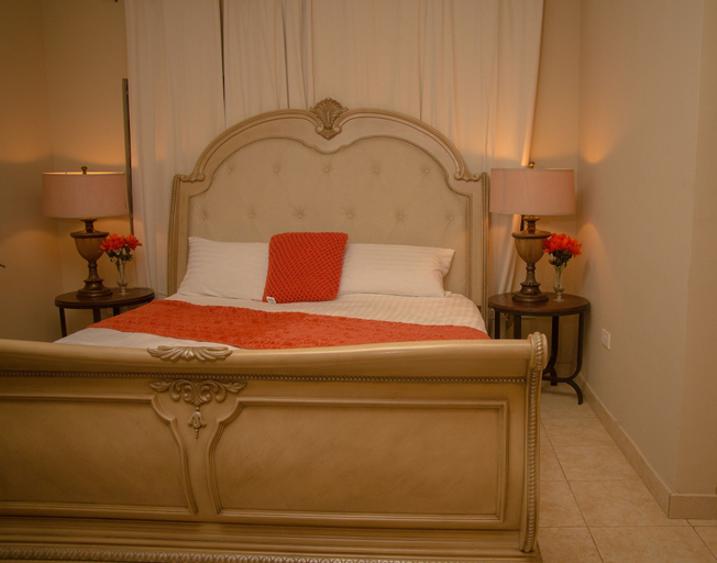 Bedroom 2, Appiah's Royal Suites, Tema
