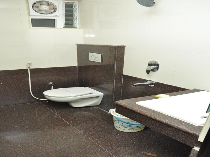 Bathroom 3, PLA Residency Annex, Thanjavur