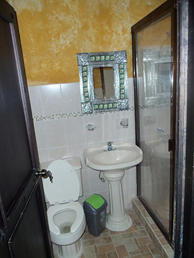 Bathroom, Rancho Escondido Casa Goyri, Tlaxco